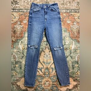 &Denim by H&M - Stylish Distressed Skinny Jeans